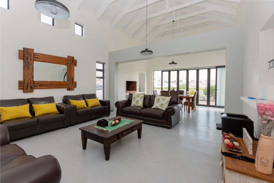 3 Bedroom Property for Sale in Britannia Bay Western Cape